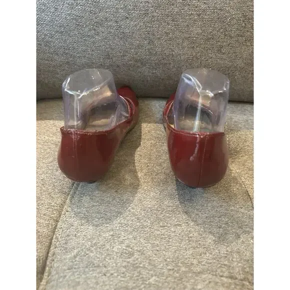 Predictions Red Shiny Mary Jane Shoes size 7 - Picture 2 of 9